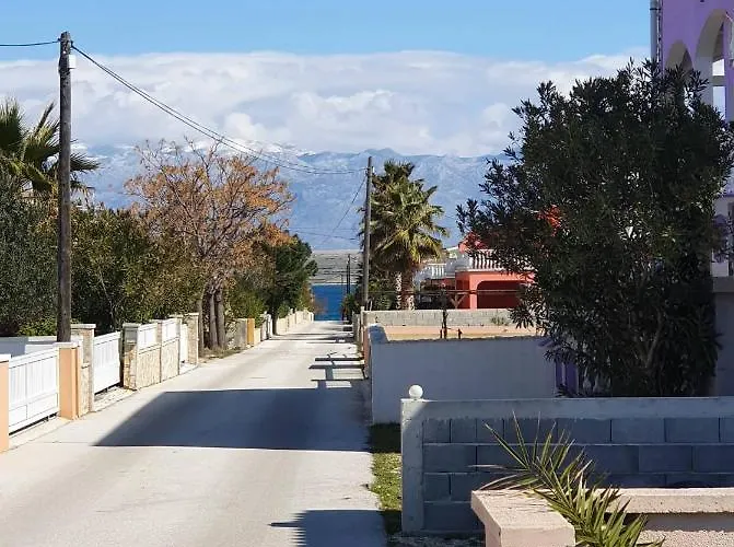 Apartment Callista Vir