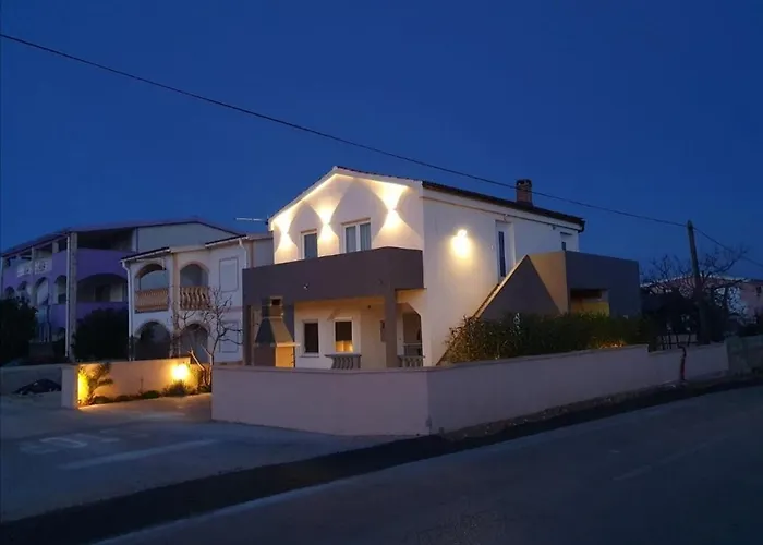 Callista アパート